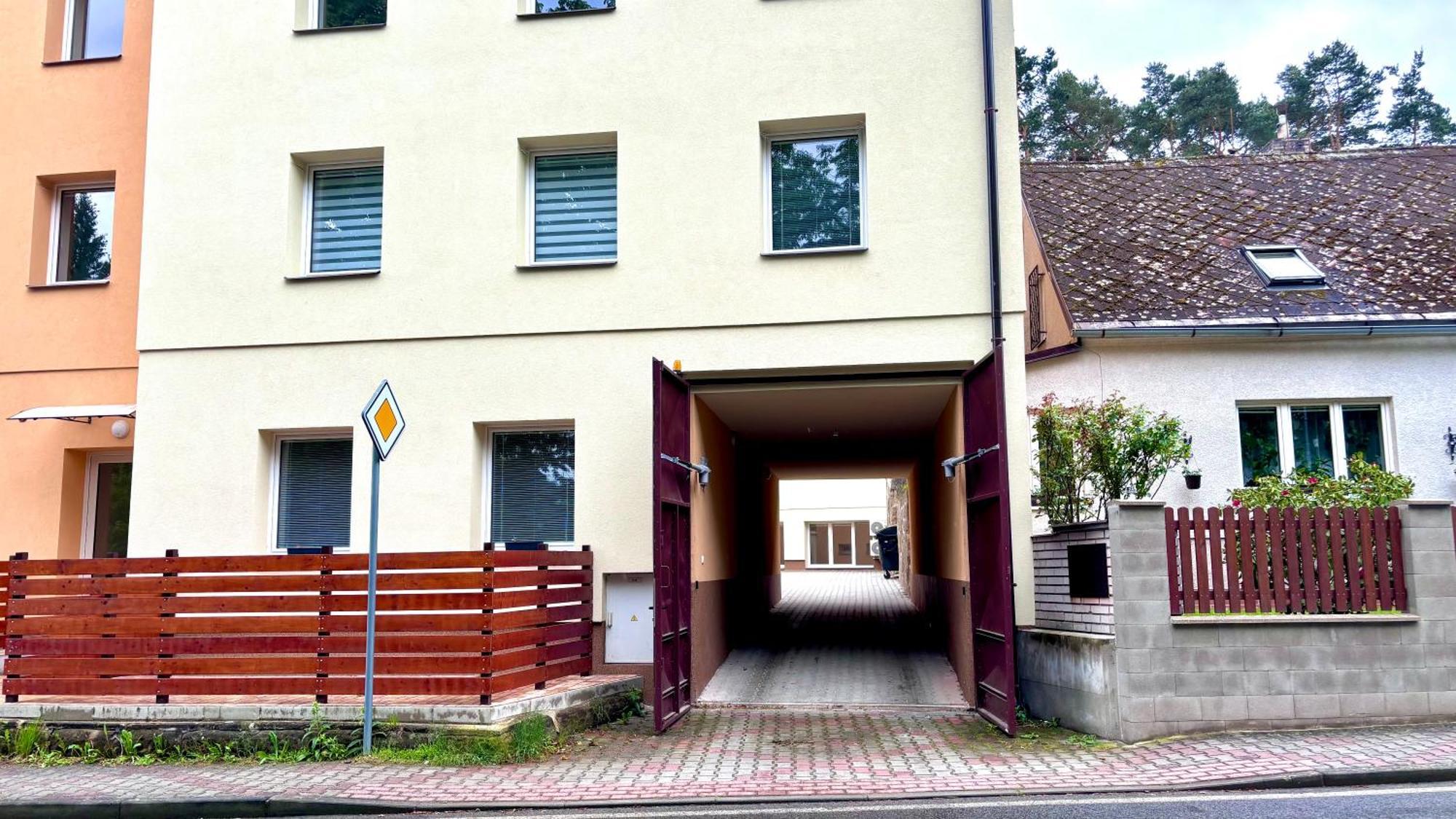 Remote Work Friendly Zahradni Apartman U Jezera Staré Splavy Exterior foto