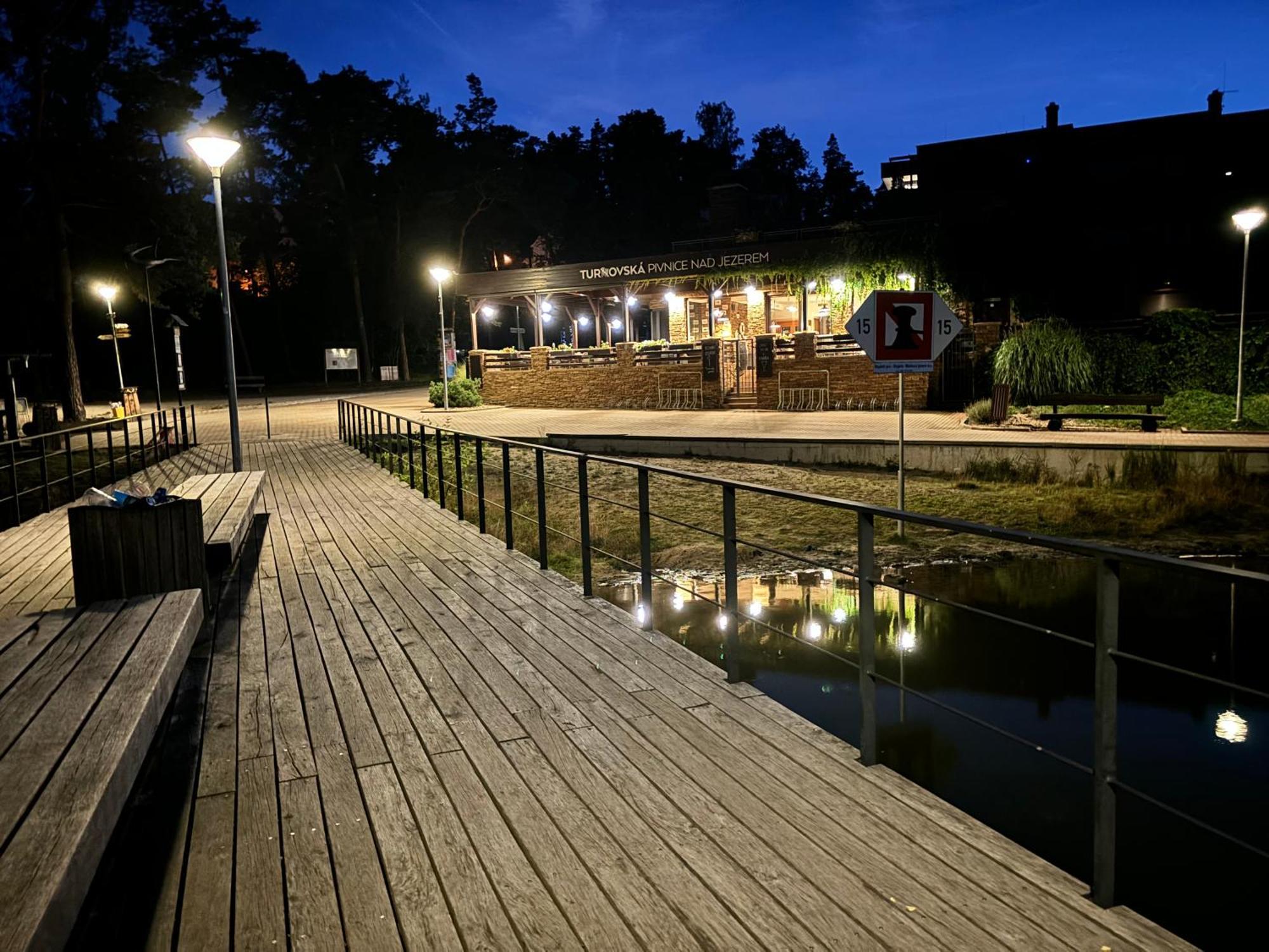 Remote Work Friendly Zahradni Apartman U Jezera Staré Splavy Exterior foto